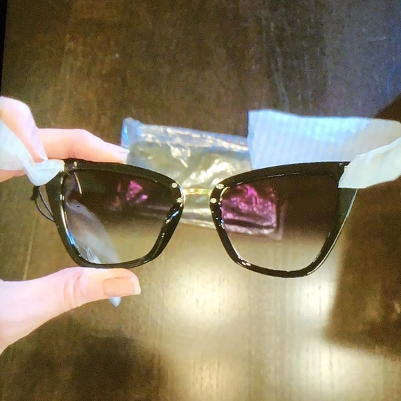 ❌❌❌Ssooold out Quay REINA mini Sunnies - Picture 5 of 10